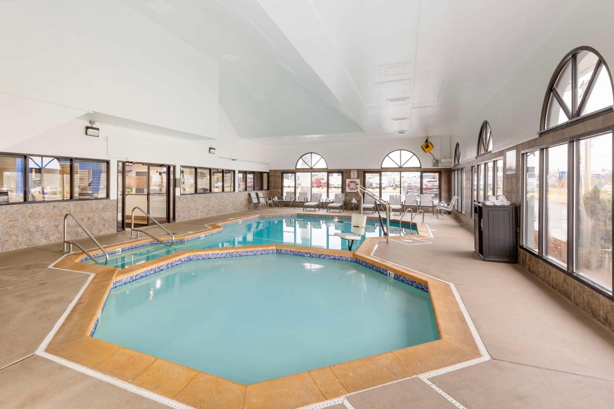 Best Western St. Louis Inn Arnold Esterno foto